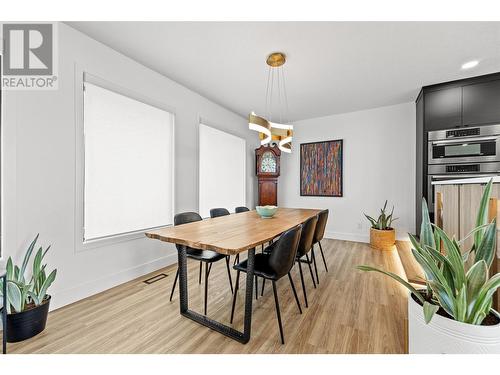 446 Okaview Road, Kelowna, BC - Indoor Photo Showing Dining Room