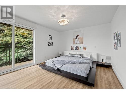 446 Okaview Road, Kelowna, BC - Indoor Photo Showing Bedroom