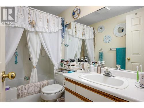 3609 30 Avenue Unit# 104, Vernon, BC - Indoor Photo Showing Bathroom