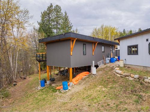 1950 Phoenix Avenue, Rossland, BC - Outdoor With Exterior