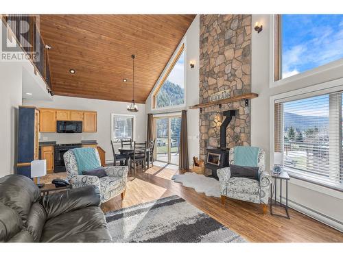 101 Skye Blue Loop, Princeton, BC - Indoor Photo Showing Living Room With Fireplace