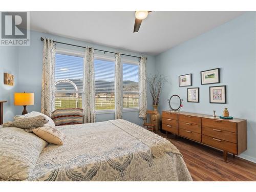 1611 10 Street Sw Unit# 2, Salmon Arm, BC - Indoor Photo Showing Bedroom