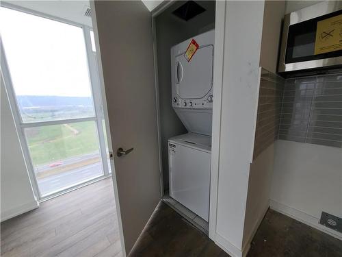 550 North Service Road|Unit #1108, Grimsby, ON - Indoor Photo Showing Laundry Room