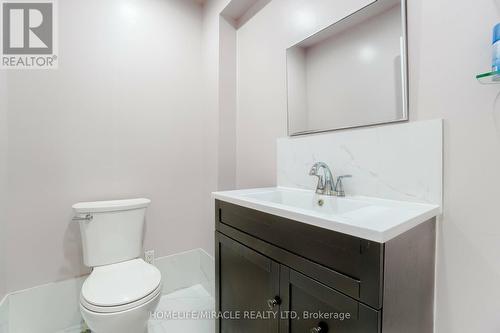 34 Greenbush Court, Brampton, ON - Indoor Photo Showing Bathroom