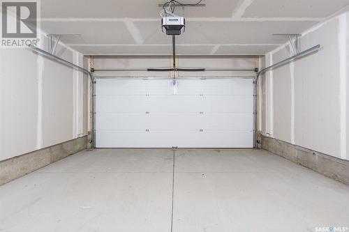 6 651 Dubois Crescent, Saskatoon, SK - Indoor Photo Showing Garage
