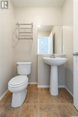 119 4601 Child Avenue, Regina, SK - Indoor Photo Showing Bathroom