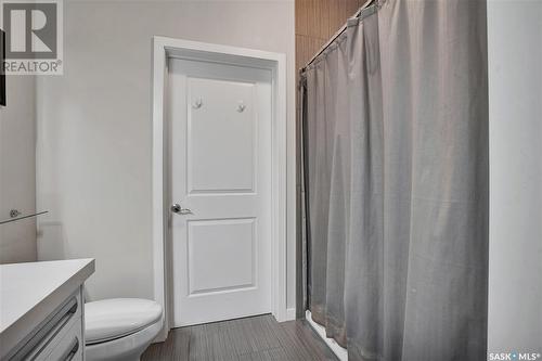 202 1015 Patrick Crescent, Saskatoon, SK - Indoor Photo Showing Bathroom