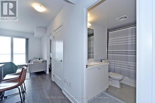 1616 - 2550 Simcoe Street Street, Oshawa, ON - Indoor Photo Showing Bathroom