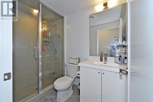 #1616 -2550 Simcoe Street St, Oshawa, ON - Indoor Photo Showing Bathroom
