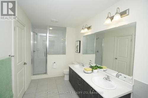 25 Dale Meadows Rd, Brampton, ON - Indoor Photo Showing Bathroom
