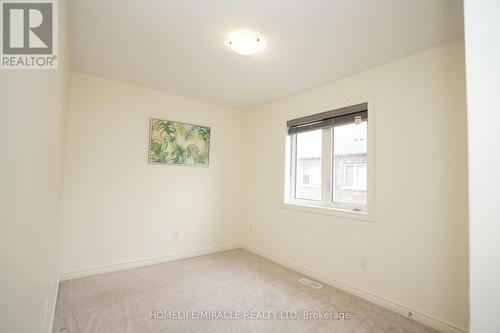 25 Dale Meadows Road, Brampton, ON - Indoor Photo Showing Other Room