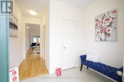 25 Dale Meadows Road, Brampton, ON - Indoor Photo Showing Other Room