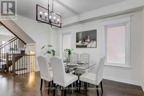 5 Robert Baldwin Boulevard, East Gwillimbury, ON - Indoor Photo Showing Dining Room