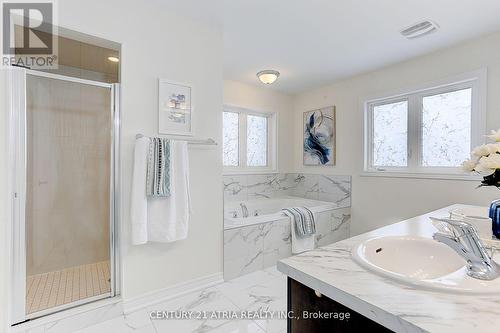 5 Robert Baldwin Boulevard, East Gwillimbury, ON - Indoor Photo Showing Bathroom