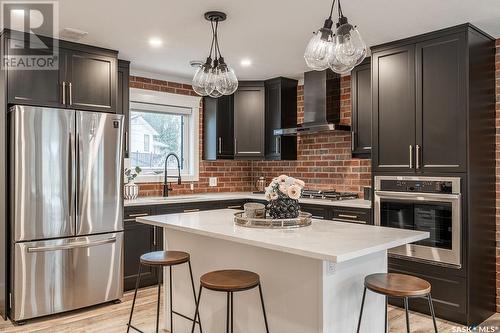 1007 Osler Street, Saskatoon, SK - Indoor Photo Showing Kitchen With Stainless Steel Kitchen With Upgraded Kitchen