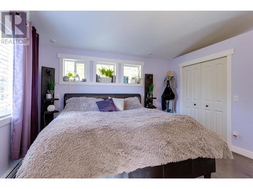 2422 Richter Street, Kelowna, BC - Indoor Photo Showing Bedroom