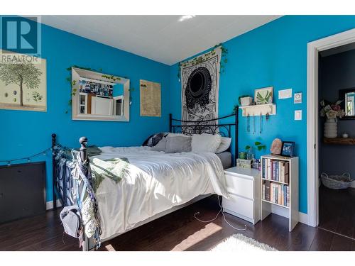 2422 Richter Street, Kelowna, BC - Indoor Photo Showing Bedroom
