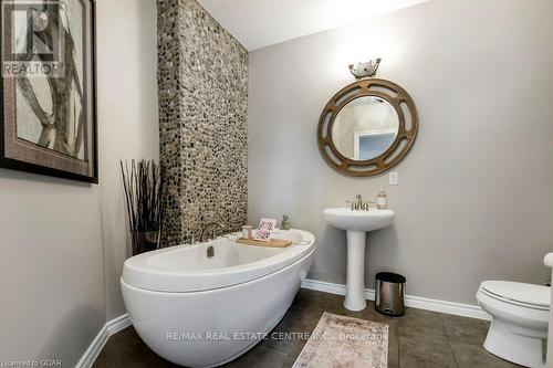 448 Woolwich Street, Guelph, ON - Indoor Photo Showing Bathroom