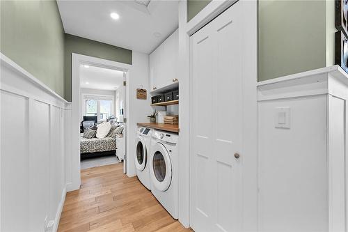 159 Rosedale Avenue, Hamilton, ON - Indoor Photo Showing Laundry Room