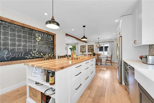 159 Rosedale Avenue, Hamilton, ON - Indoor Photo Showing Kitchen With Upgraded Kitchen