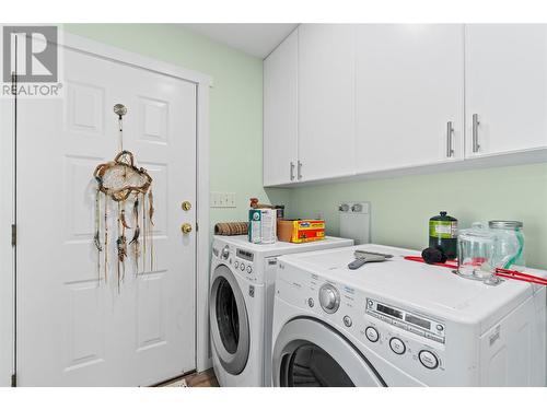 2657 Mountview Place, Blind Bay, BC - Indoor Photo Showing Laundry Room