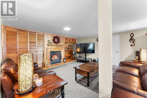 210 Johnston St, Port Colborne, ON - Indoor Photo Showing Living Room With Fireplace