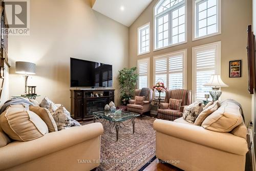 22 Harvey Johnston Way, Whitby, ON - Indoor Photo Showing Living Room