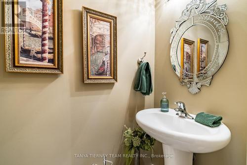 22 Harvey Johnston Way, Whitby, ON - Indoor Photo Showing Bathroom