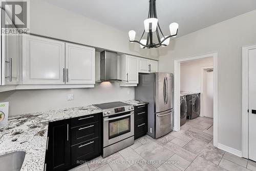 #7 - 25 Manor Park Crescent, Guelph, ON - Indoor Photo Showing Kitchen