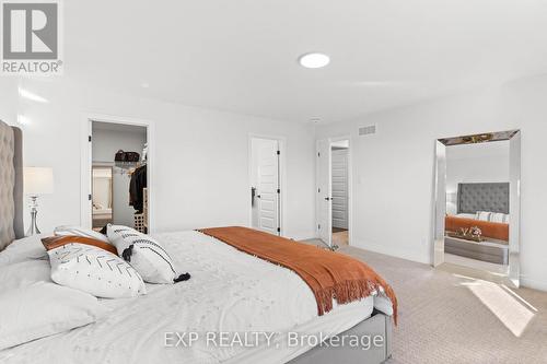 8 Farmington Cres, Belleville, ON - Indoor Photo Showing Bedroom