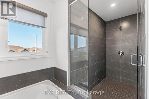 8 Farmington Crescent, Belleville, ON - Indoor Photo Showing Bathroom