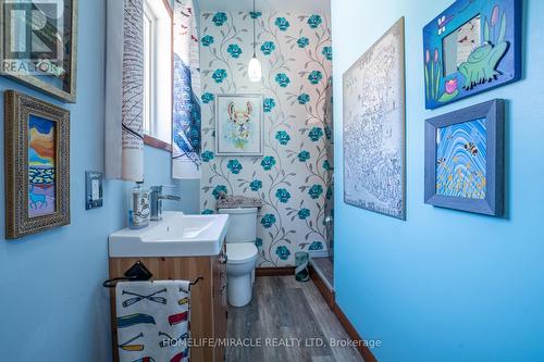 5 Hull Road, Strathroy-Caradoc, ON - Indoor Photo Showing Bathroom