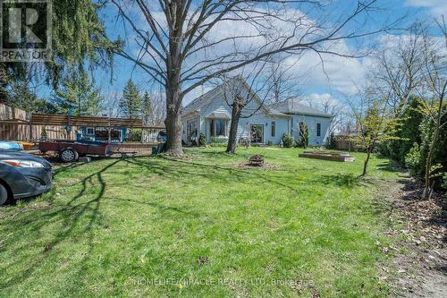 5 Hull Road, Strathroy-Caradoc, ON - Outdoor