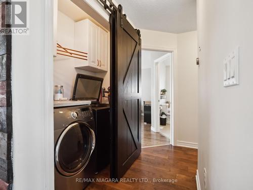 901 Dominion Road, Fort Erie, ON - Indoor Photo Showing Laundry Room