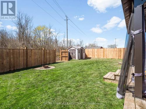 901 Dominion Road, Fort Erie, ON - Outdoor With Backyard