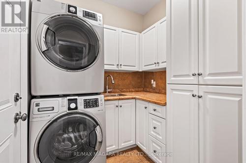 614 Buffalo Road, Fort Erie, ON - Indoor Photo Showing Laundry Room