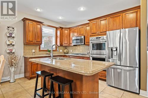 614 Buffalo Road, Fort Erie, ON - Indoor Photo Showing Kitchen With Stainless Steel Kitchen With Double Sink