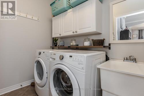 68 Swift Crescent, Cambridge, ON - Indoor Photo Showing Laundry Room