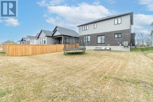 61 Royal Cres, St. Thomas, ON - Outdoor With Exterior