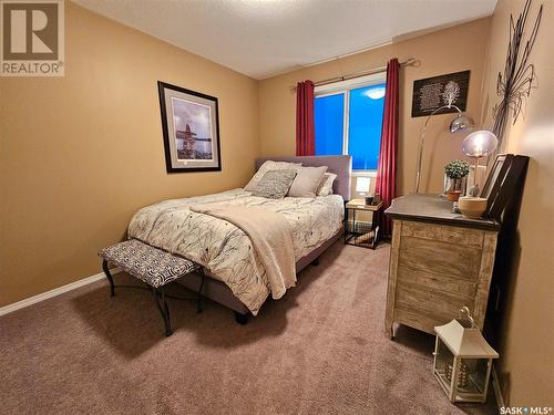 112 825 Gladstone Street E, Swift Current, SK - Indoor Photo Showing Bedroom
