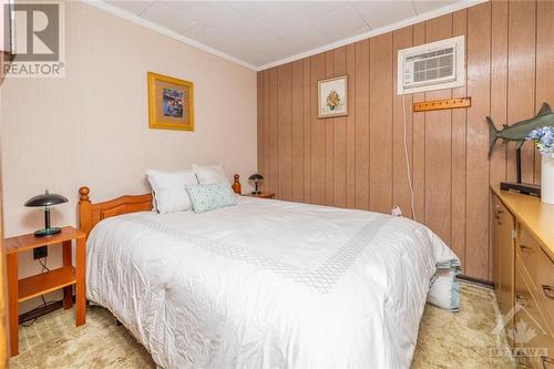 124 Pine Ridge Lane, Perth, ON - Indoor Photo Showing Bedroom