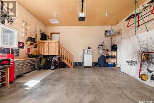 30 Everton Crescent, Moose Jaw, SK - Indoor Photo Showing Garage