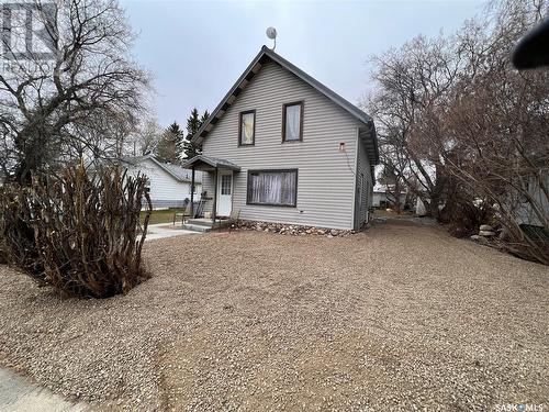 309 Railway Avenue, Livelong, SK - Outdoor