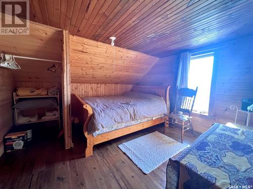 309 Railway Avenue, Livelong, SK - Indoor Photo Showing Bedroom