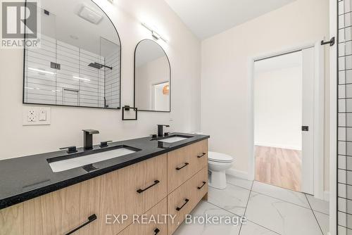 171 Pine Hill Crescent, Belleville, ON - Indoor Photo Showing Bathroom