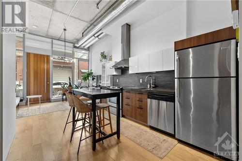 Stainless steel appliances featured in the kitchen. - 340 Mcleod Street Unit#105, Ottawa, ON - Indoor Photo Showing Kitchen