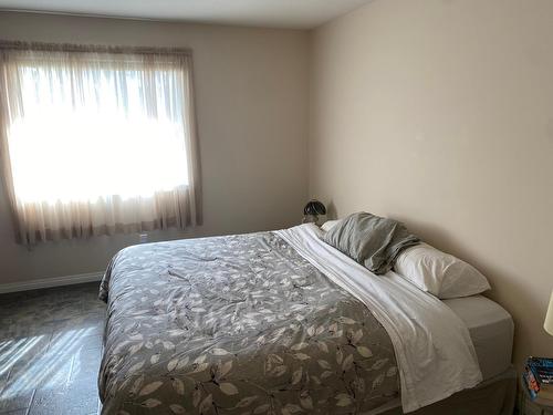164 - 2100 13Th Street S, Cranbrook, BC - Indoor Photo Showing Bedroom