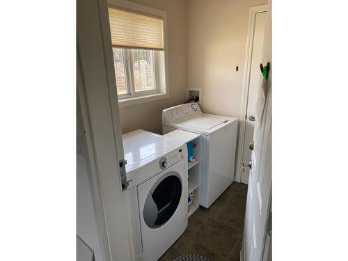 164 - 2100 13Th Street S, Cranbrook, BC - Indoor Photo Showing Laundry Room