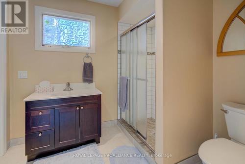 31 George St, Westport, ON - Indoor Photo Showing Bathroom