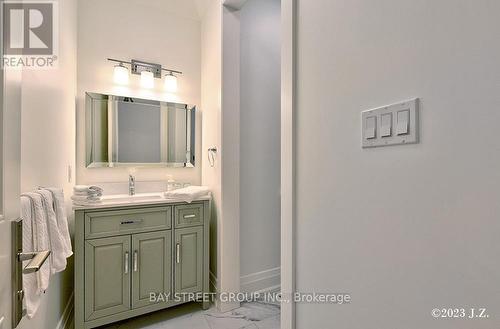 60 Emmett Ave, Toronto, ON - Indoor Photo Showing Bathroom